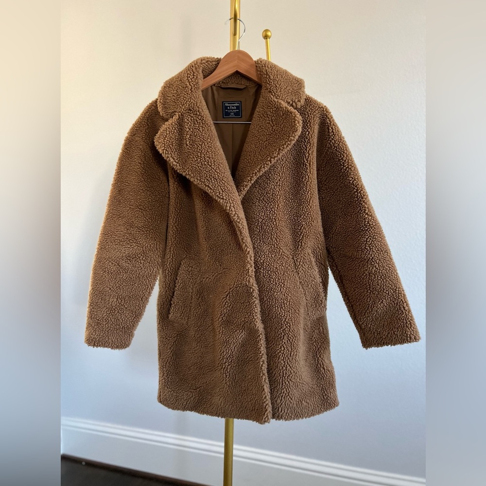 EUC Abercrombie & Fitch Teddy Coat